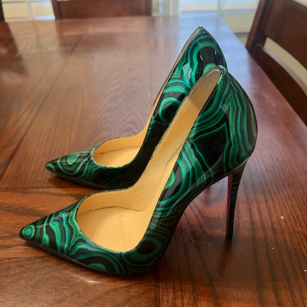 Christian Louboutin SoKate 39